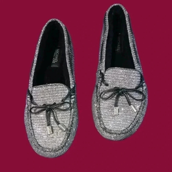Michael Kors sutton moc bow moccasins blk/silver 6M - Picture 1 of 10